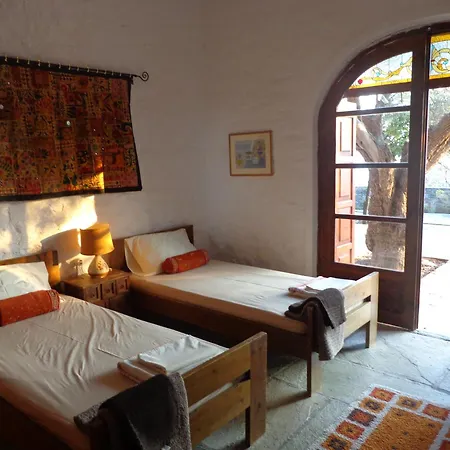 Olive Grove House * Argalasti